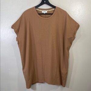 Like New Umgee Oversized Tan Tunic Top